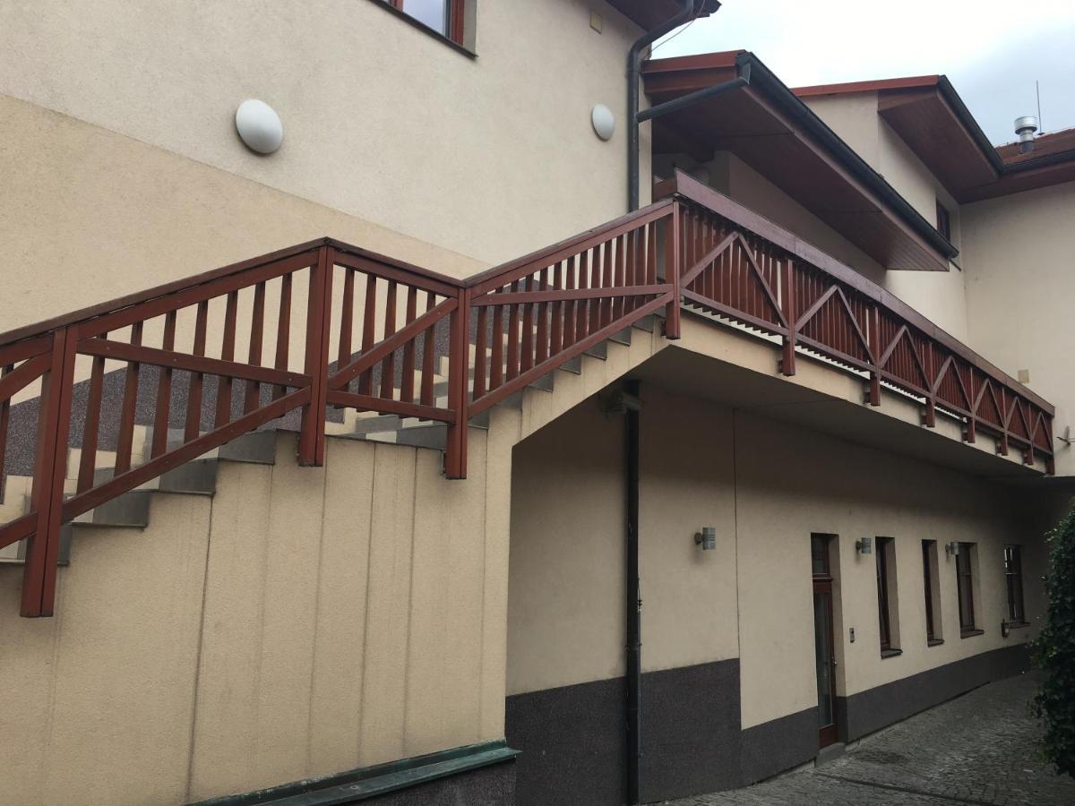 Kounicky Dvur Hotel Dolní Kounice Kültér fotó